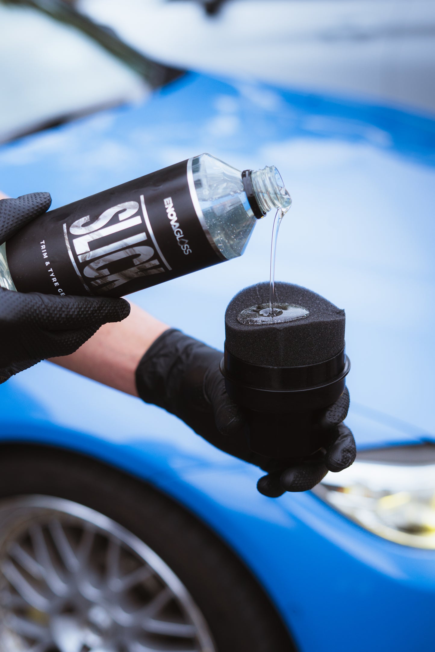 Tyre shine foam applicator